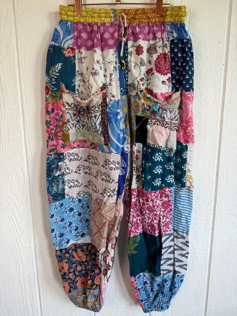 Vintage Y2K Patchwork Boho Harem Pants – Colorful Handmade-Style Cotton